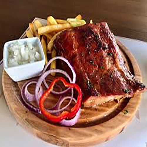 Dimljena bela vešalica